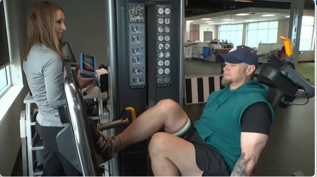 HealthWatch: Blood flow restriction therapy at Aurora BayCare transforms man’s weight loss journey