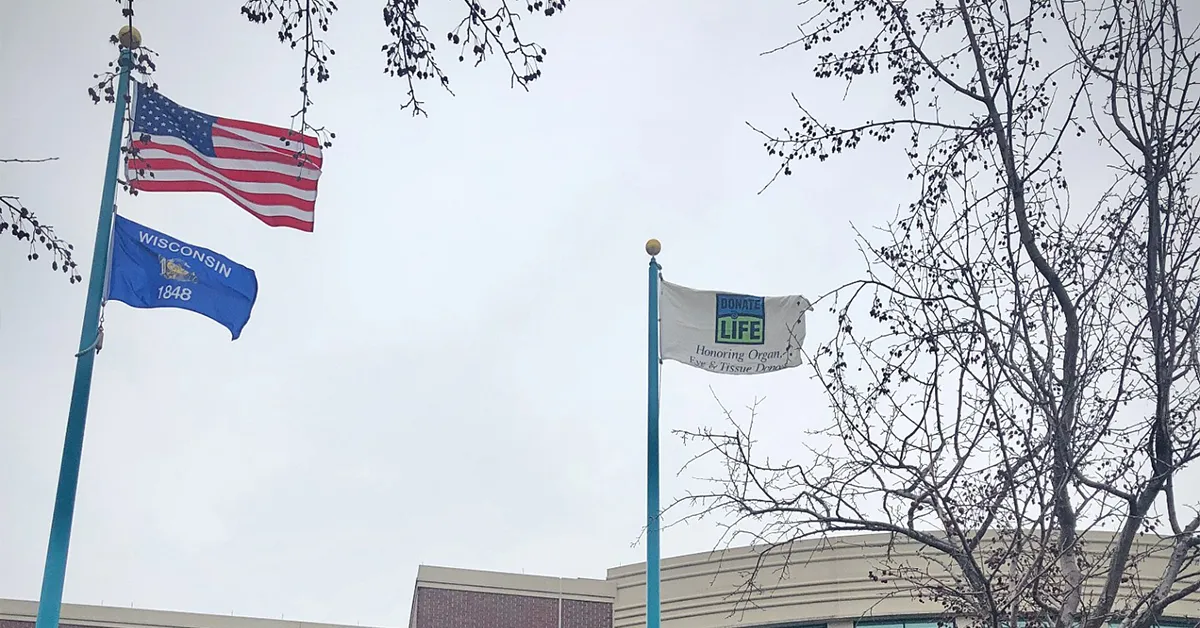 Aurora BayCare Medical Center Participates in Flag Raising Ceremony to Increase Awareness for Organ Donation 